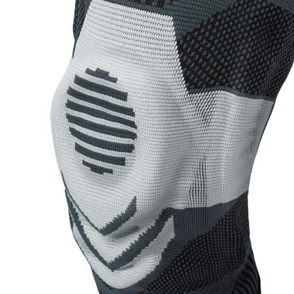 Plus Compression Knee Brace: in-wear demonstration